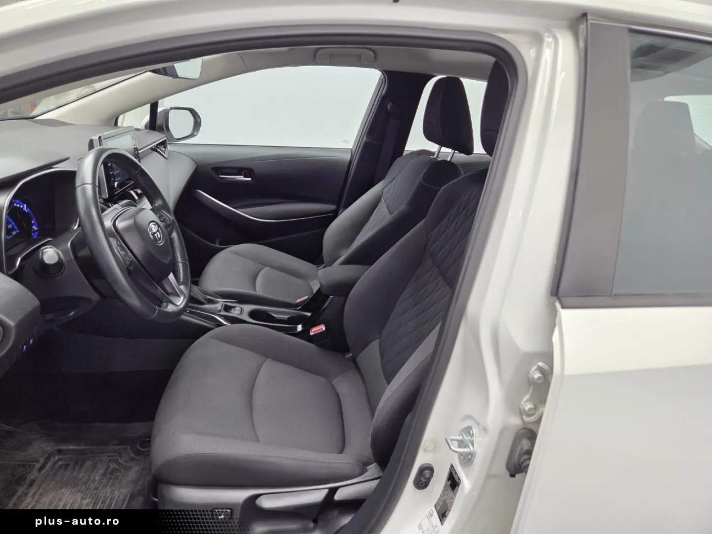 Toyota Corolla 1.8 Hybrid Dynamic HSD E-CVT