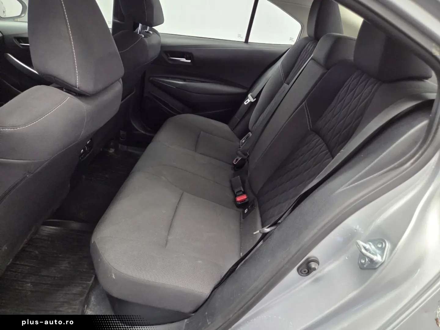 Toyota Corolla 1.8 Hybrid Business HSD E-CVT