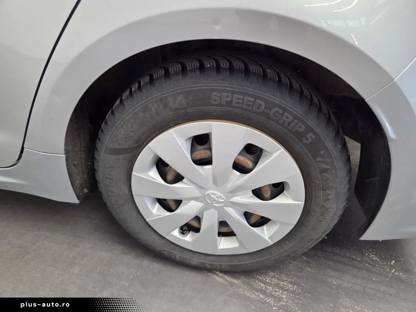 Toyota Corolla 1.8 Hybrid Business HSD E-CVT