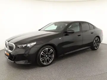 BMW 520d xDrive HUD H&K 360 ACC
