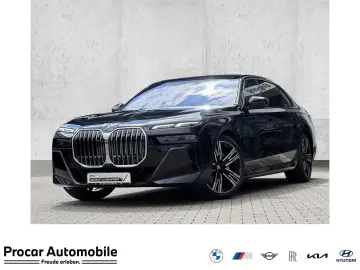 BMW 740d xDrive M Sport SkyPano DA Prof PA Prof B&W