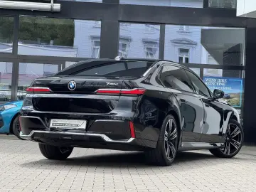 BMW 740d xDrive M Sport