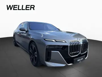 BMW 740d xDrive M SPORT  SkyLounge Webasto 360