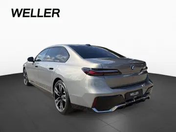 BMW 740d xDrive M SPORT  SkyLounge Webasto 360