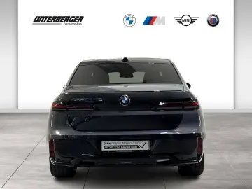BMW 740d xDrive M Sport Pro Executive