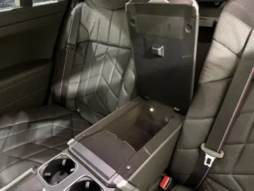BMW 740d xDrive M Sport Pro Executive