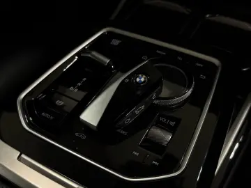 BMW 740d xDrive M Sport Pro Executive