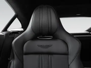 ASTON MARTIN V8 Vantage Coupé   Carbon Interior   Style Pack