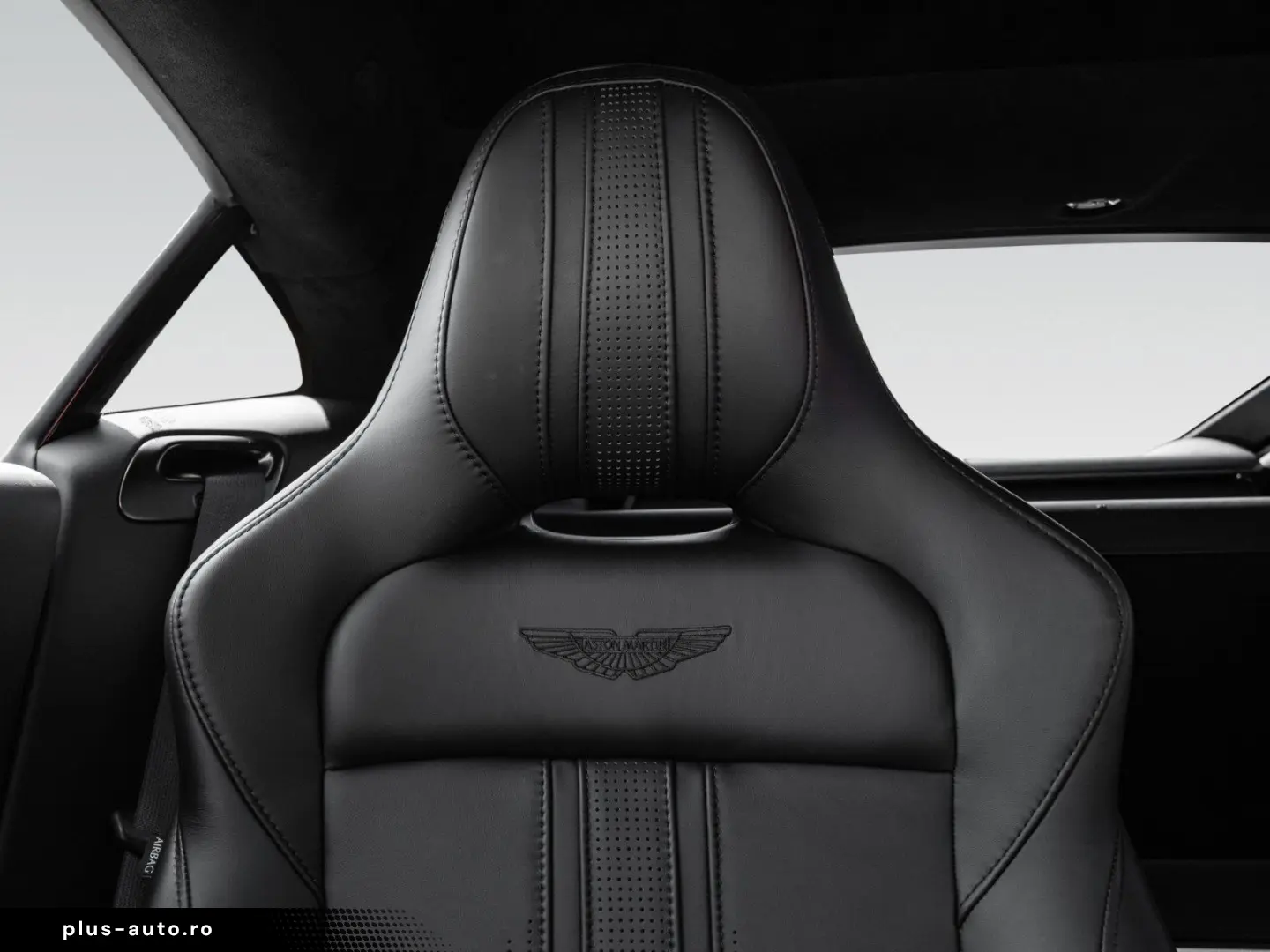 ASTON MARTIN V8 Vantage Coupé   Carbon Interior   Style Pack