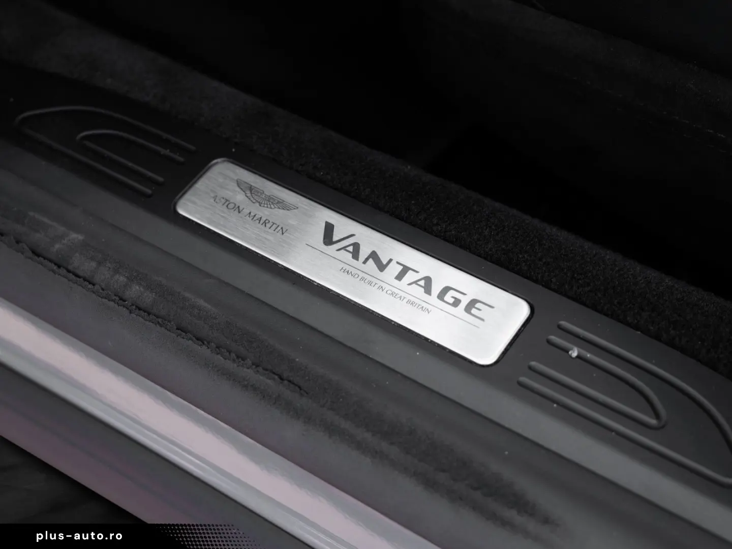 ASTON MARTIN V8 Vantage Coupé   Carbon Interior   Style Pack