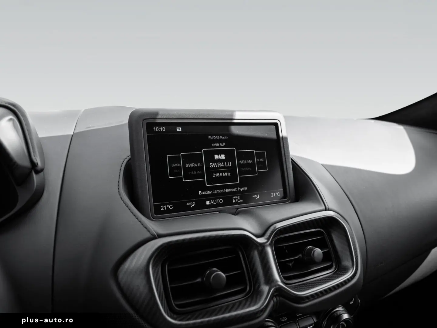 ASTON MARTIN V8 Vantage Coupé   Carbon Interior   Style Pack