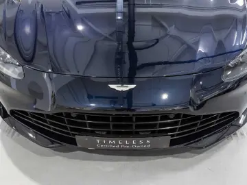 ASTON MARTIN Vantage V8 Roadster -Ultramarine Black-