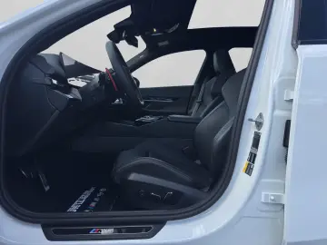 ULTIMATE - BMW M5 G90 xDrive   727 CP