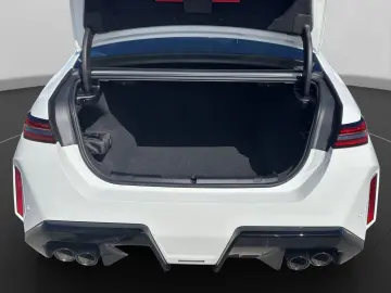 ULTIMATE - BMW M5 G90 xDrive   727 CP