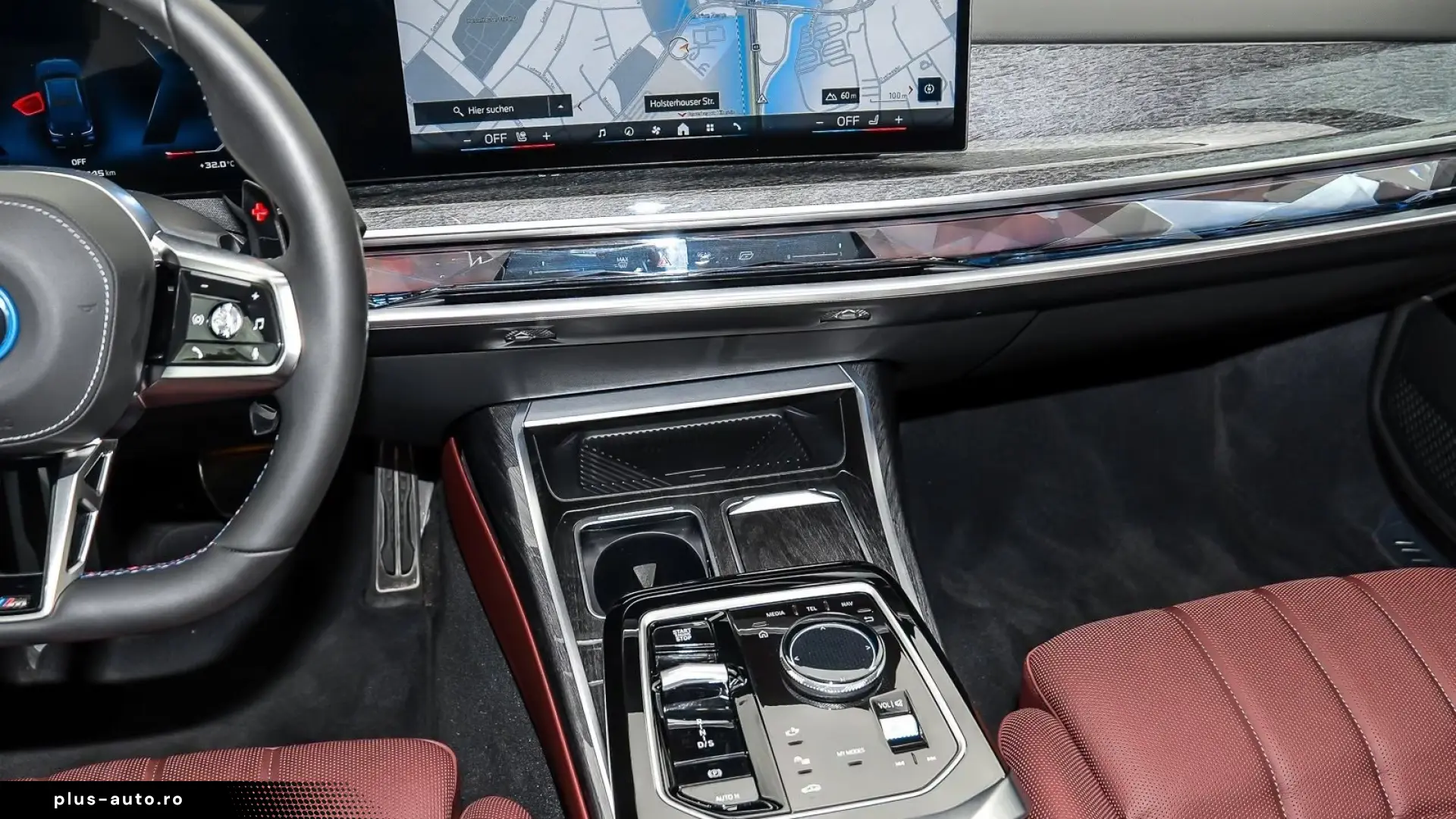 BMW M760e xDrive   Executive Lounge