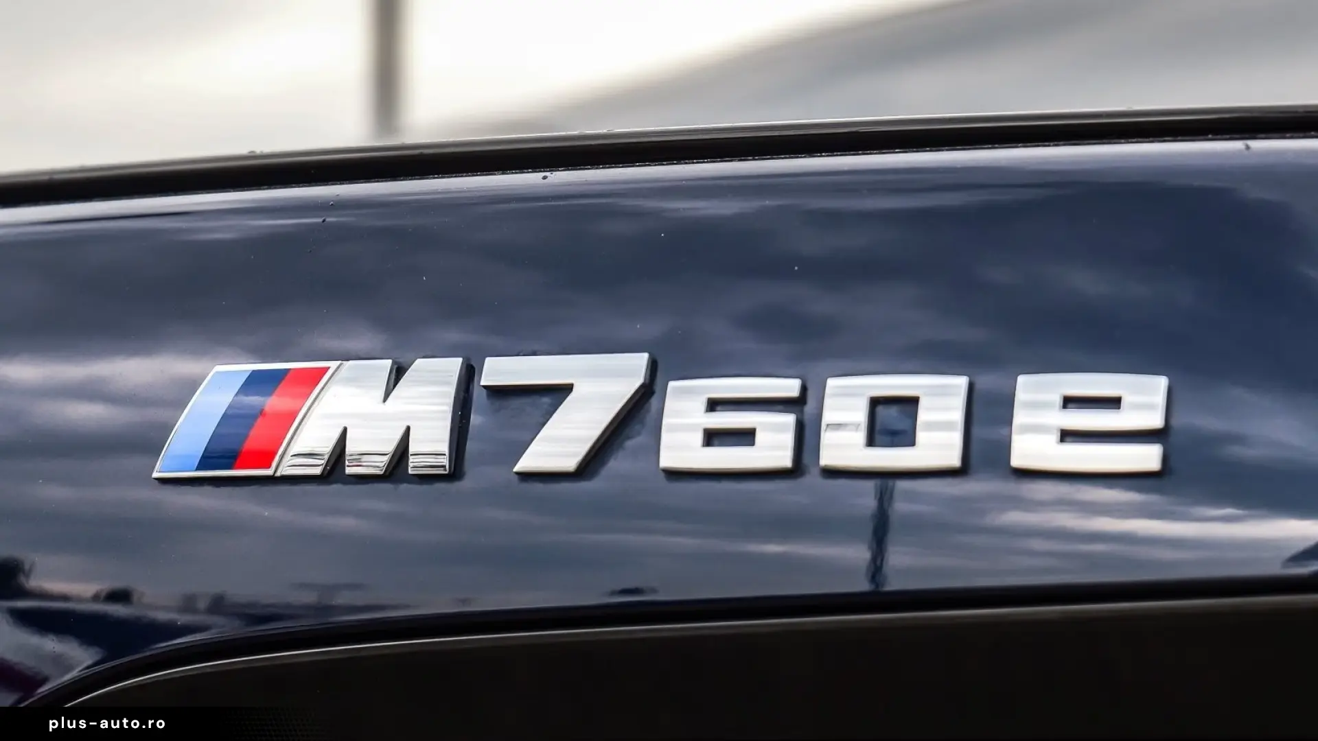 BMW M760e xDrive   Executive Lounge