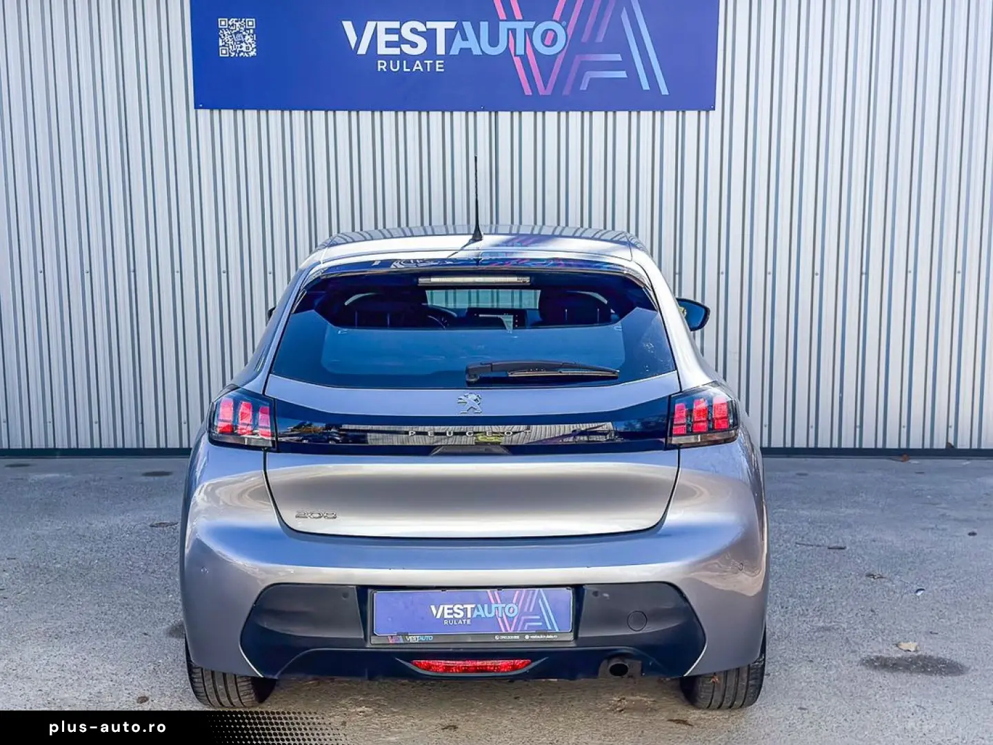 Peugeot 208 Navi CarPlay senzori Clima