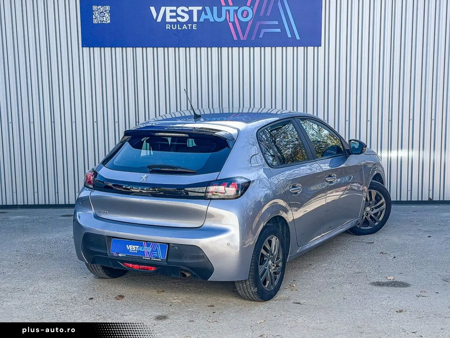 Peugeot 208 Navi CarPlay senzori Clima