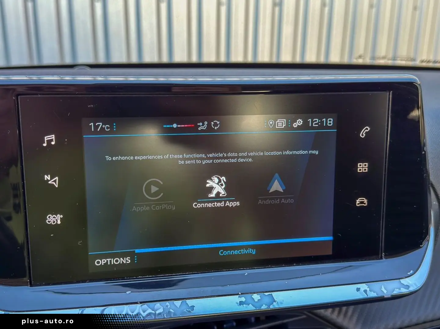 Peugeot 208 Navi CarPlay senzori Clima