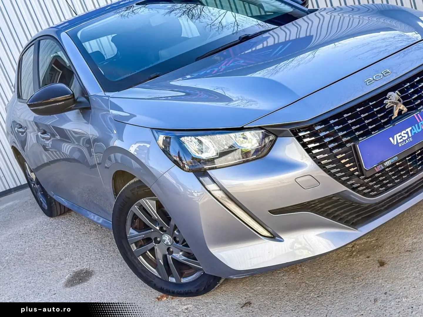 Peugeot 208 Navi CarPlay senzori Clima