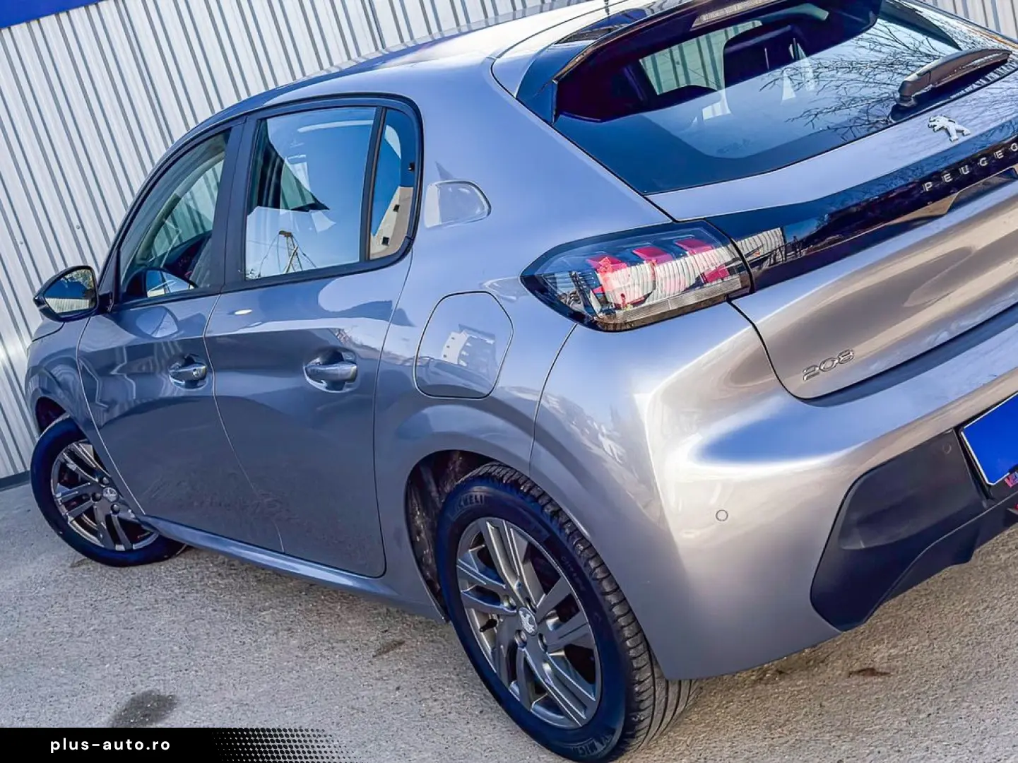 Peugeot 208 Navi CarPlay senzori Clima