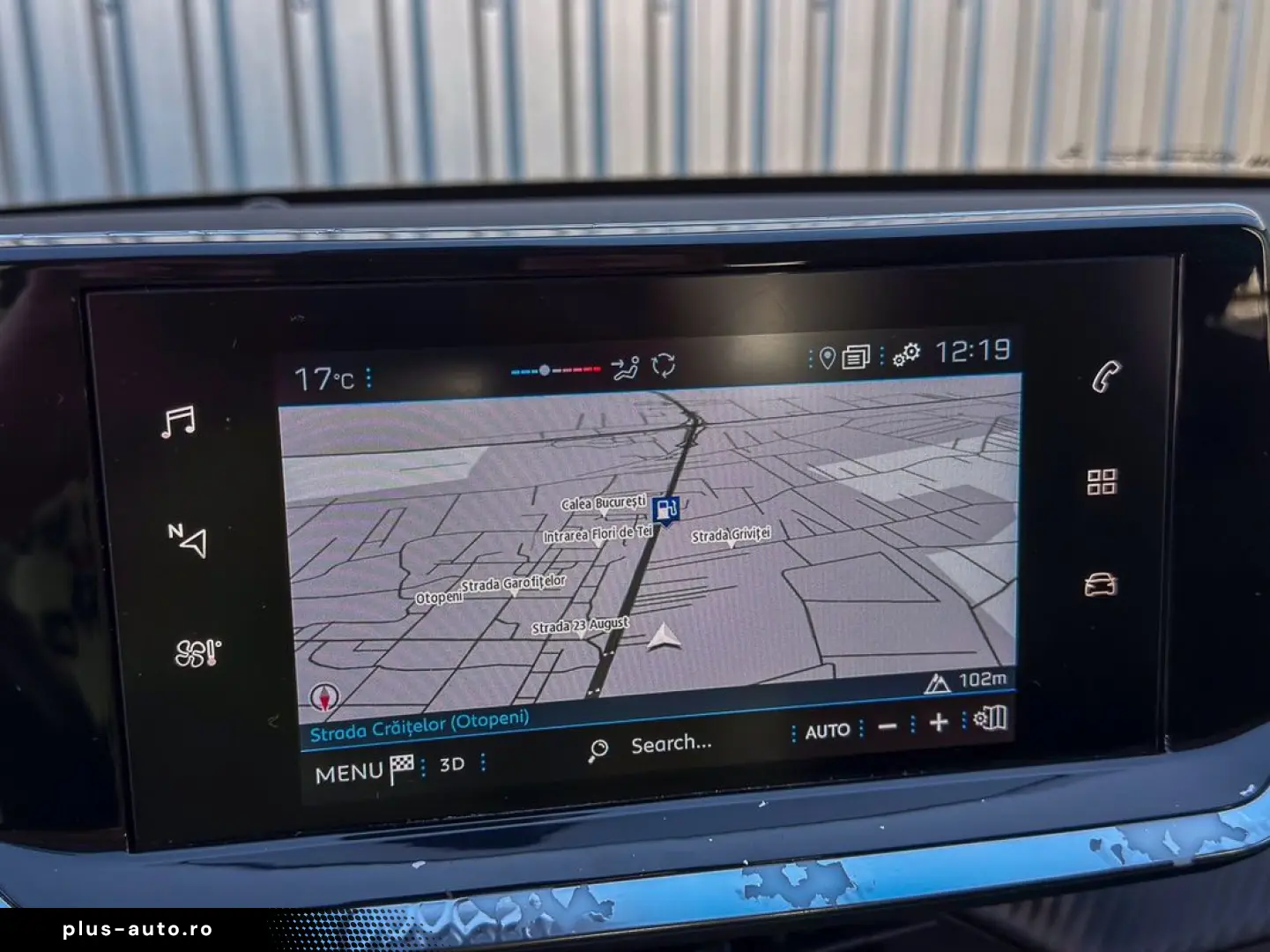 Peugeot 208 Navi CarPlay senzori Clima