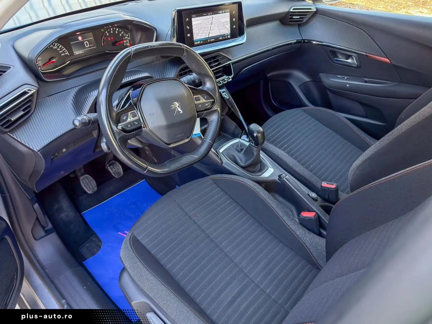 Peugeot 208 Navi CarPlay senzori Clima