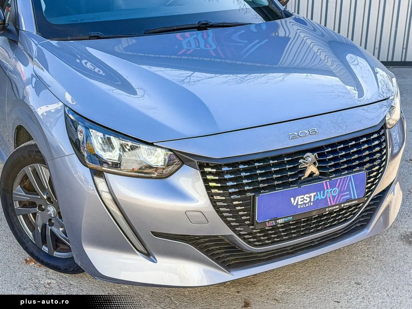 Peugeot 208 Navi CarPlay senzori Clima