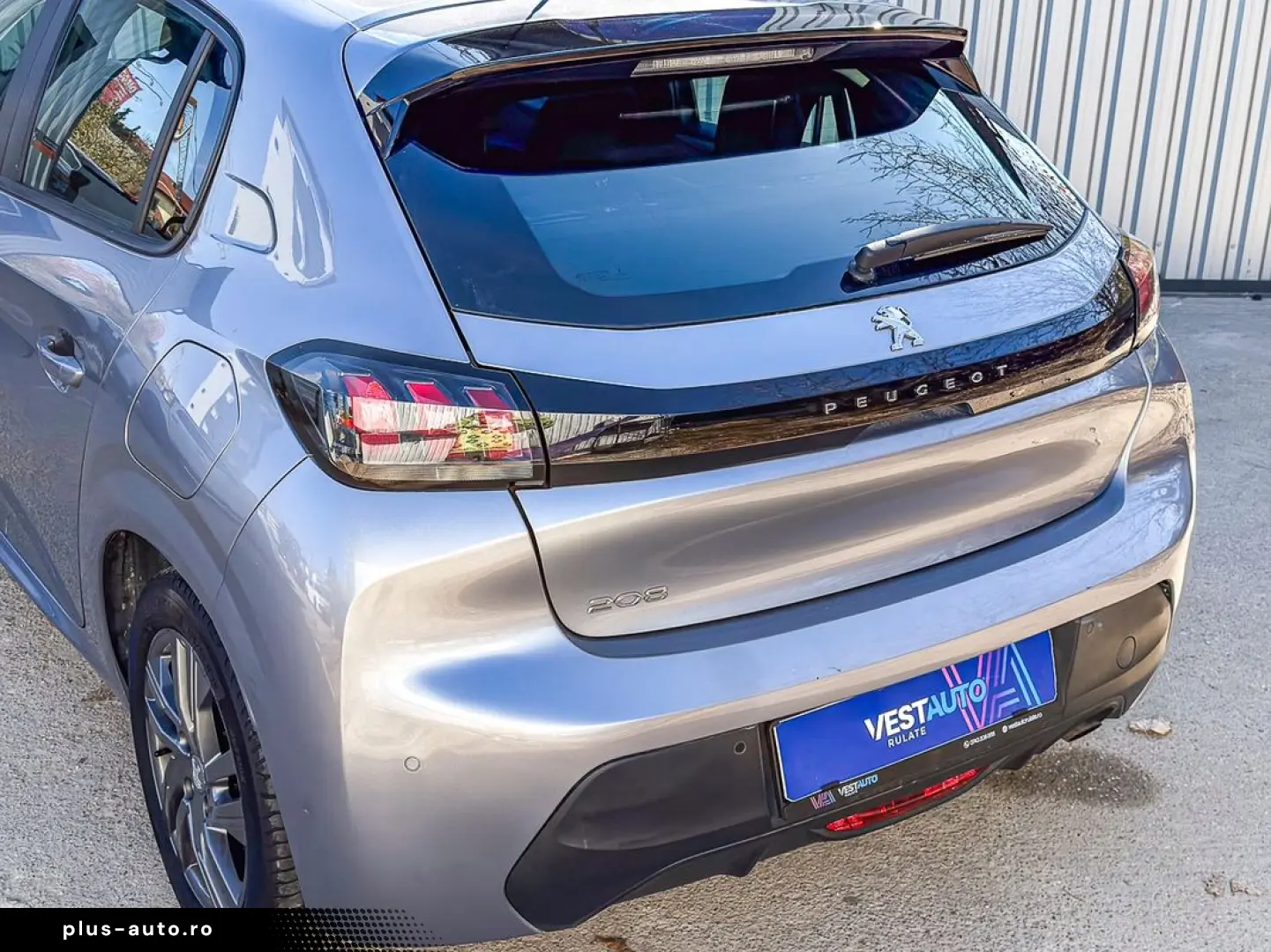 Peugeot 208 Navi CarPlay senzori Clima
