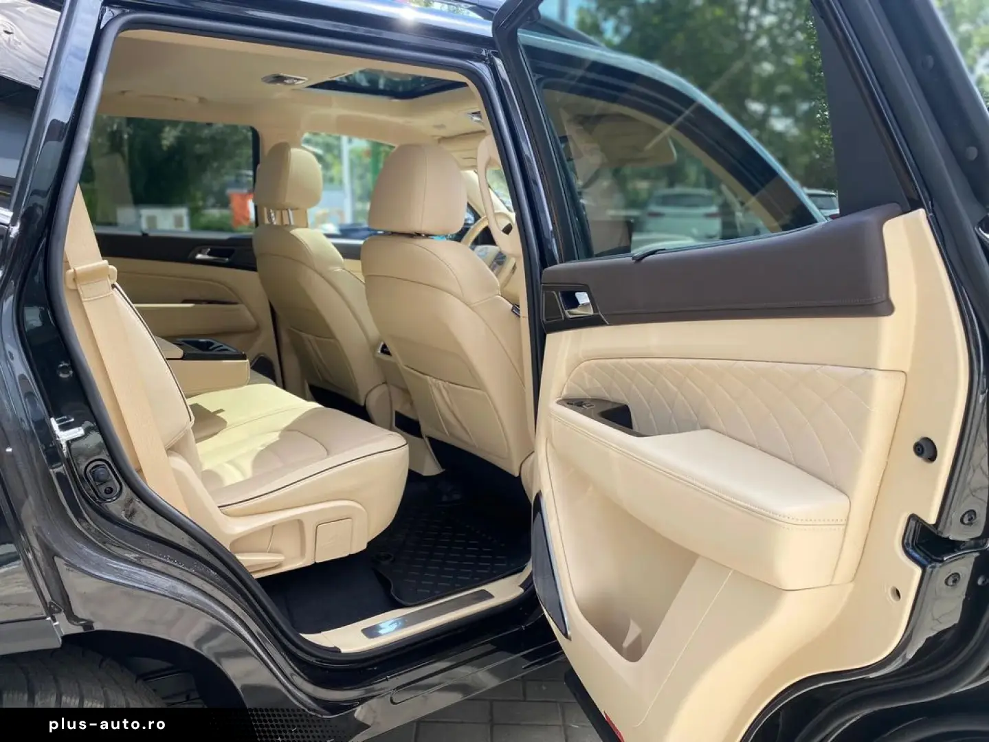 Kg-Mobility Rexton