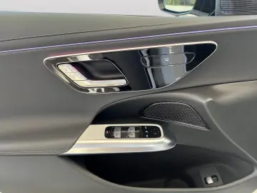 Mercedes-Benz E 200 AMG Line Advanced