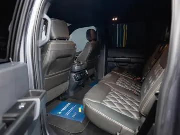 Ford F-150 5.0 V8 4x4 SuperCrew – Raptor Look