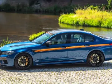 BMW M5 xDrive MH5 MANHART 800