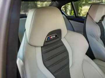 BMW M5 xDrive MH5 MANHART 800