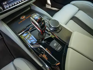 BMW M5 xDrive MH5 MANHART 800