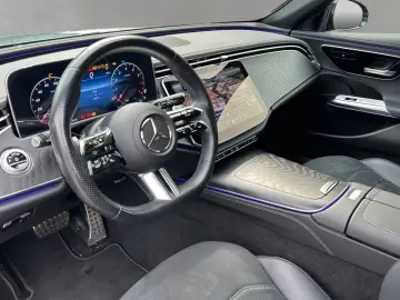 Mercedes-Benz E 200 AMG Pano DISTRO Kamera NIGHT KeyGO 19