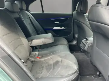 Mercedes-Benz E 200 AMG Pano DISTRO Kamera NIGHT KeyGO 19