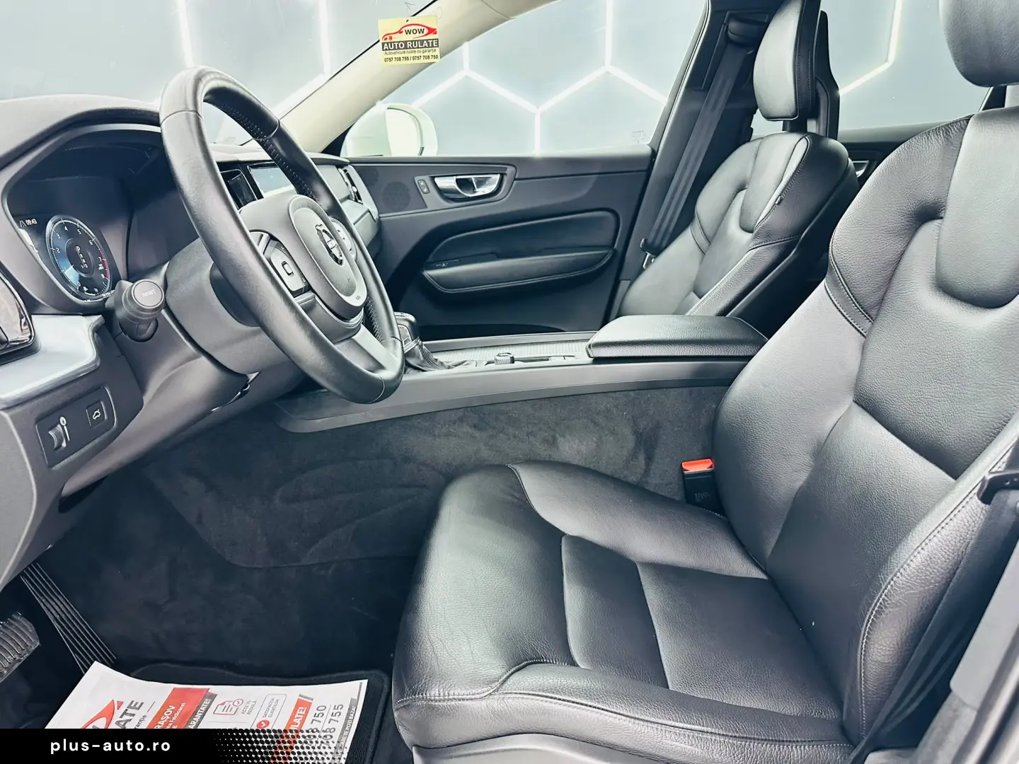 VOLVO XC60 2017 — imagine 11