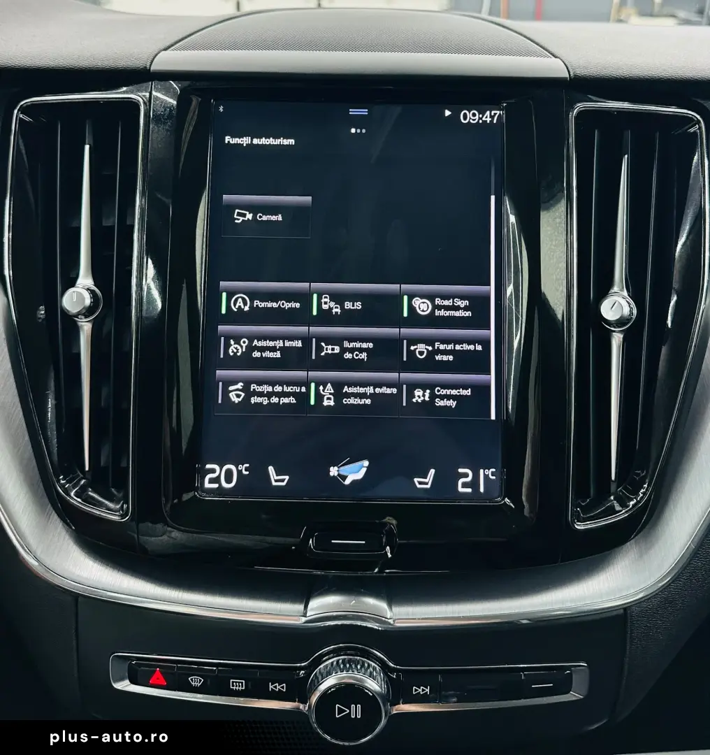 VOLVO XC60 2017 — imagine 28
