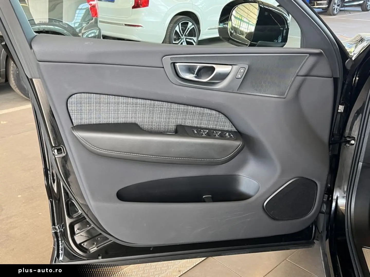 VOLVO XC60 B4 Core Aut Google-Maps LED Rückfahrkamera