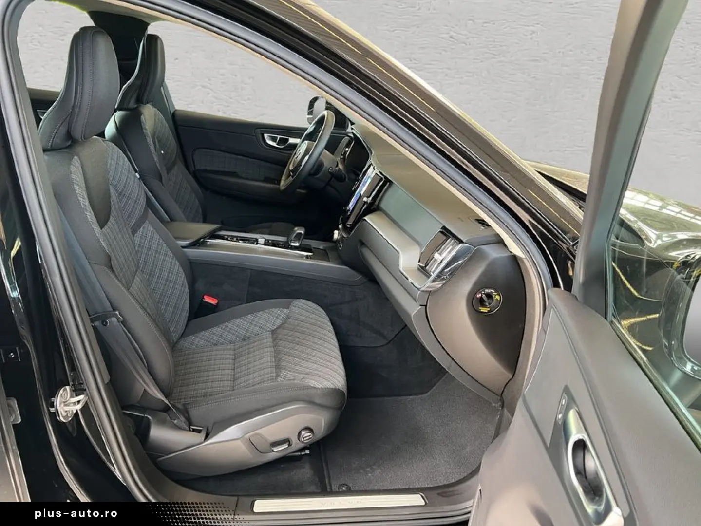 VOLVO XC60 B4 Core Aut Google-Maps LED Rückfahrkamera