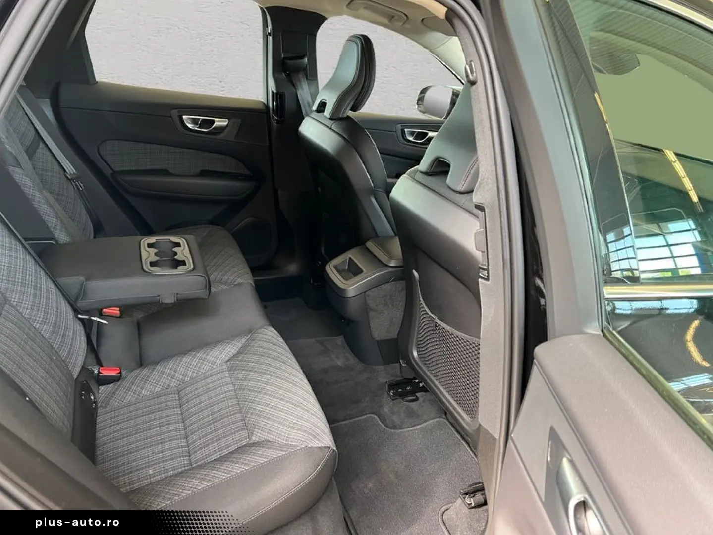 VOLVO XC60 B4 Core Aut Google-Maps LED Rückfahrkamera