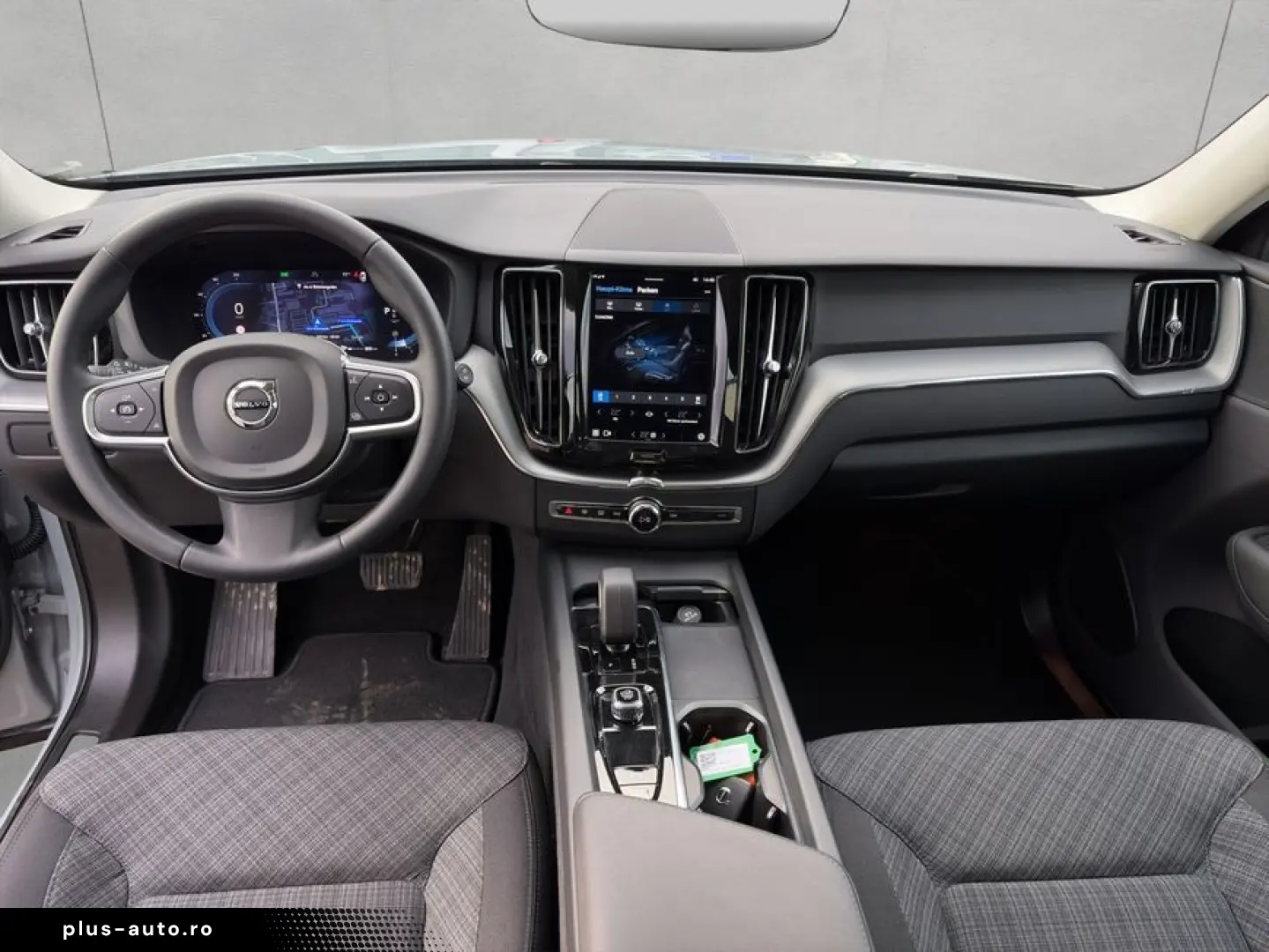 VOLVO XC60 B4 Core Aut LED-Thors-Hammer Google-Maps Ka
