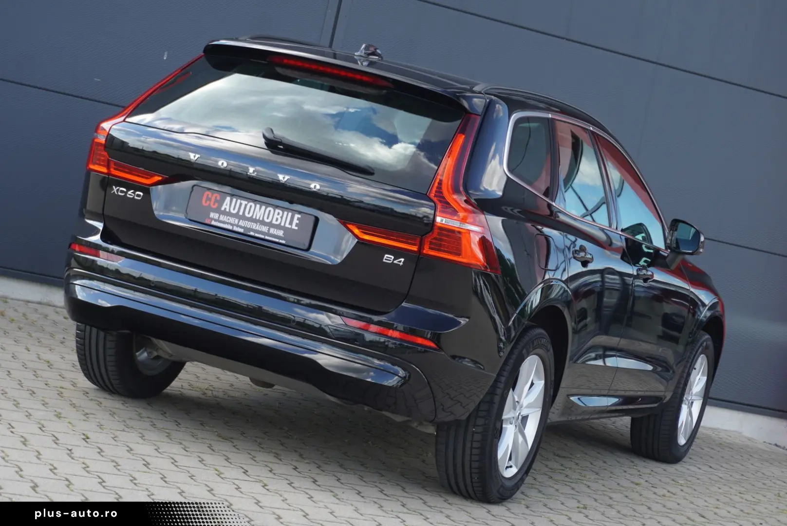 VOLVO XC60 Core 2WD Kamera Navigation LED Virtual DAB