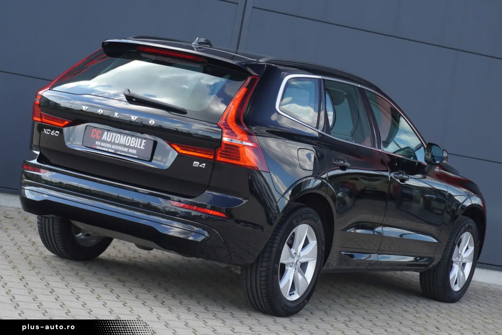 VOLVO XC60 Core 2WD Kamera Navigation LED Virtual DAB