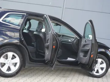 VOLVO XC60 Core 2WD Kamera Navigation LED Virtual DAB