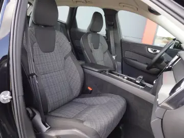 VOLVO XC60 Core 2WD Kamera Navigation LED Virtual DAB