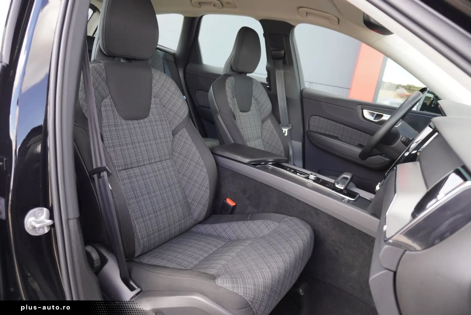 VOLVO XC60 Core 2WD Kamera Navigation LED Virtual DAB