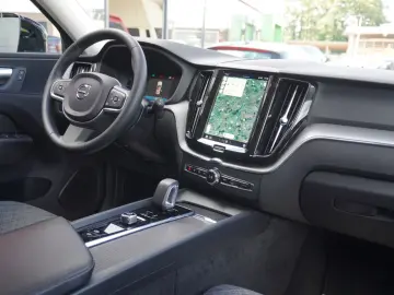 VOLVO XC60 Core 2WD Kamera Navigation LED Virtual DAB