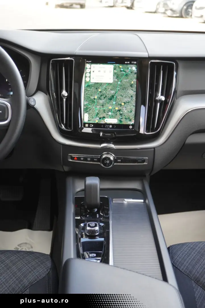 VOLVO XC60 Core 2WD Kamera Navigation LED Virtual DAB